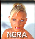 Nora est une belle jeune femme blonde aux yeux claire. C'est une maîtresse dominatrice qui peut si vous le souhaitez vous infliger une punition sévère pendant votre conversation de sexe BDSM.